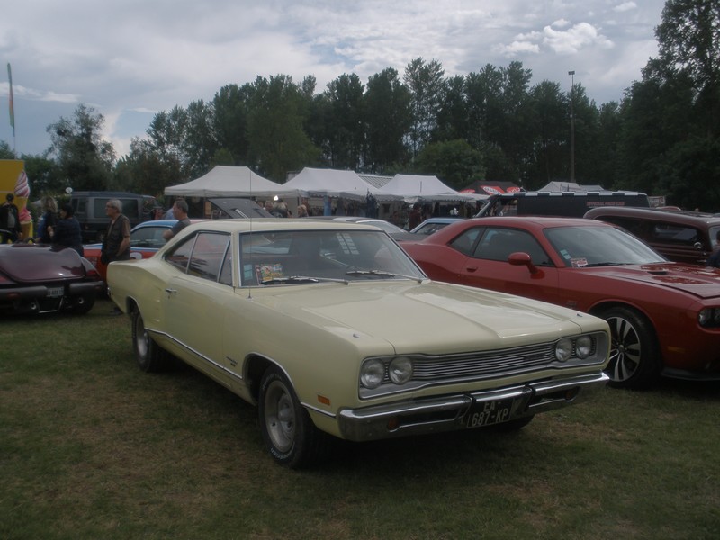 mopar party 002.JPG