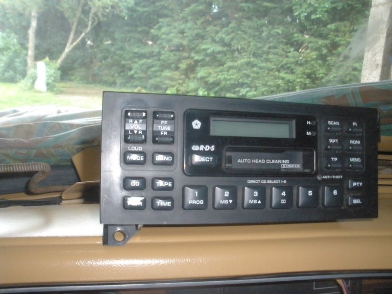 radio 01.jpg
