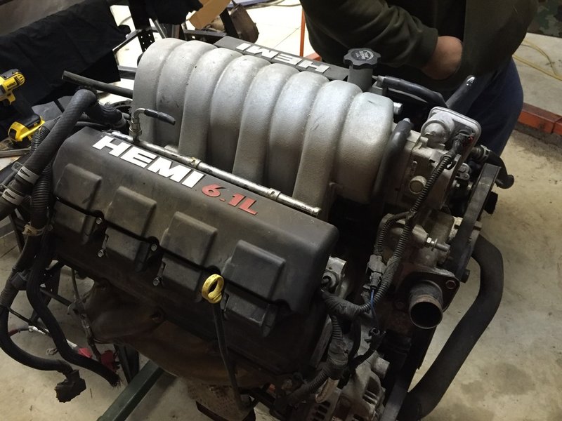 HEMI 6.1L SWAP.jpg