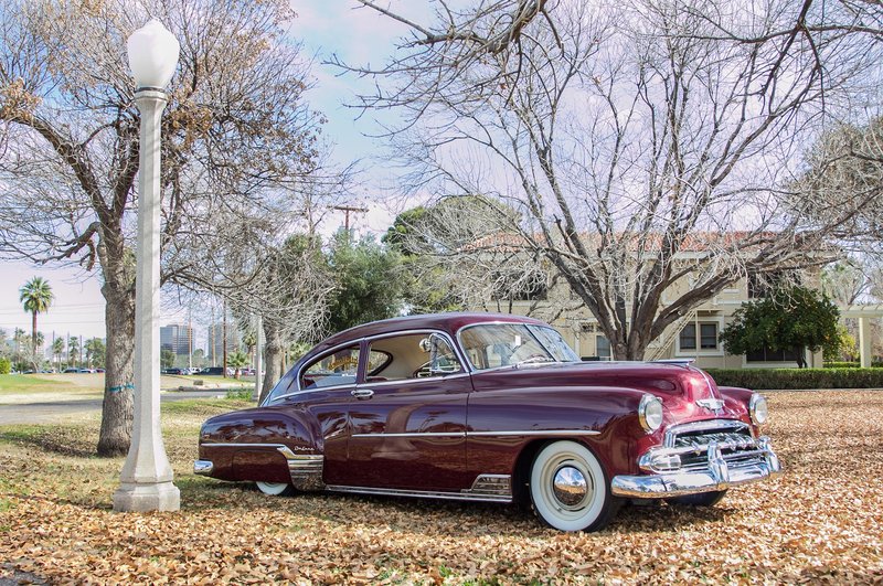1952_chevrolet_fleetline_custom_tuning_hot_rods_rod_gangsta_lowrider_2048x1360.jpg (1000.28 Kio) Consulté 3337 fois 1952_chevrolet_fleetline_custom_tuning_hot_rods_rod_gangsta_lowrider_2048x1360.jpg