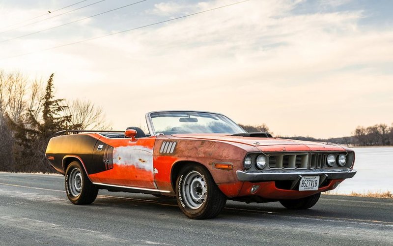 Z-DLEDMV-Plymouth-Cuda-Convertible-1971-7.2l-Sortis-de-container-01-1080x675 EXPORT.jpg