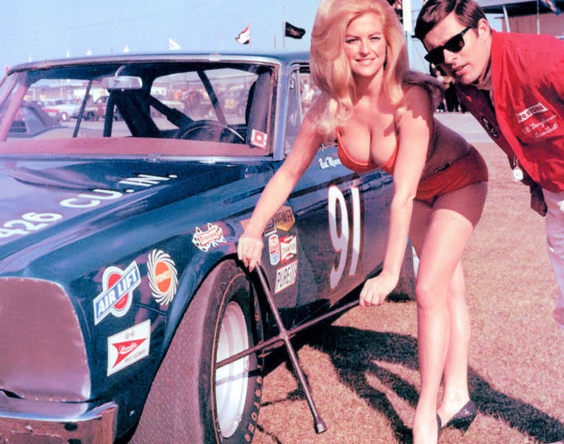 Linda Vaughn_Ms Hurst Golden Shifter.jpg