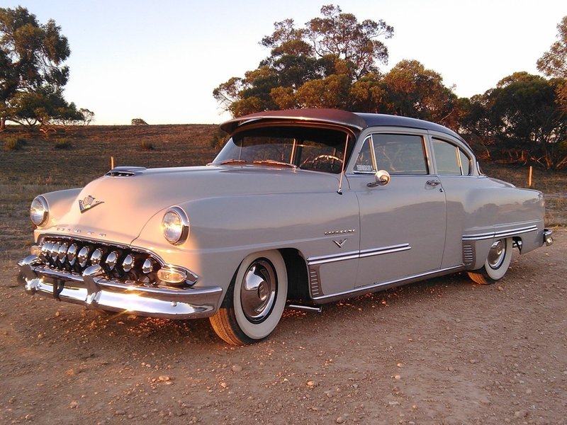 1953-de-soto-firedome-s16-club-coupe.jpg (269.36 Kio) Consulté 2536 fois 1953-de-soto-firedome-s16-club-coupe.jpg